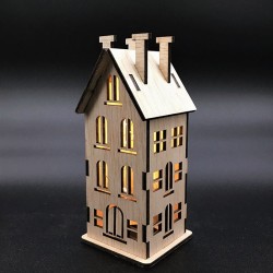Casa miniatura de fusta B